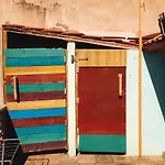 Vague Hostel *